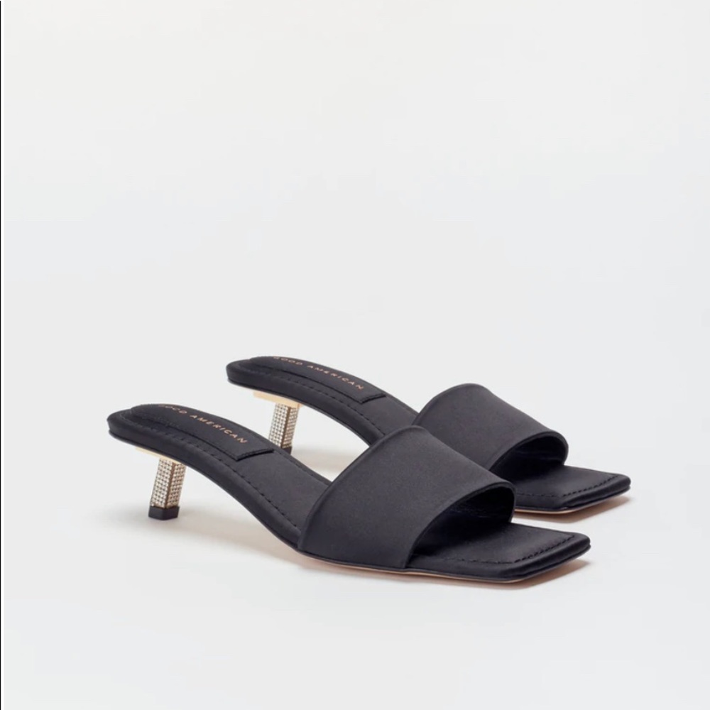 ✨♥️Good American Black Mule Sandals♥️✨
